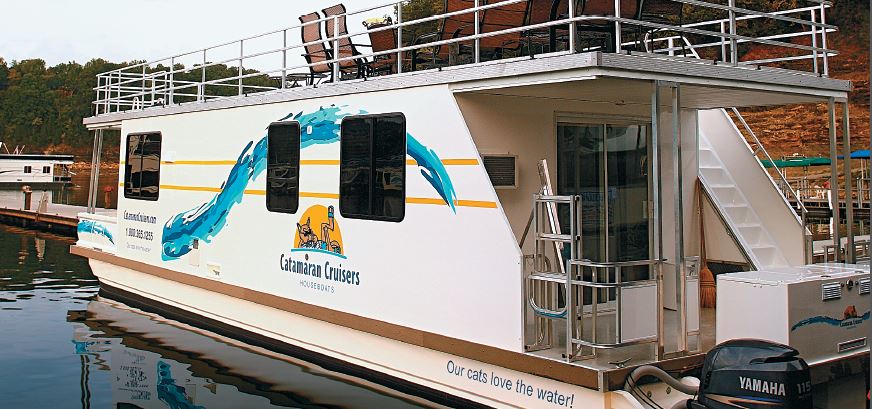 weight of catamaran cruiser houseboat