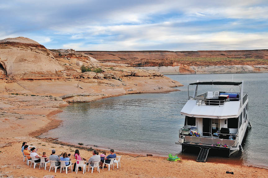 Houseboating on Lake Powell