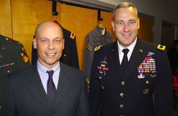 Mercury Marine president John Pfeifer with Army Brig. Gen. Brian Winski at the company’s Veterans Day event.