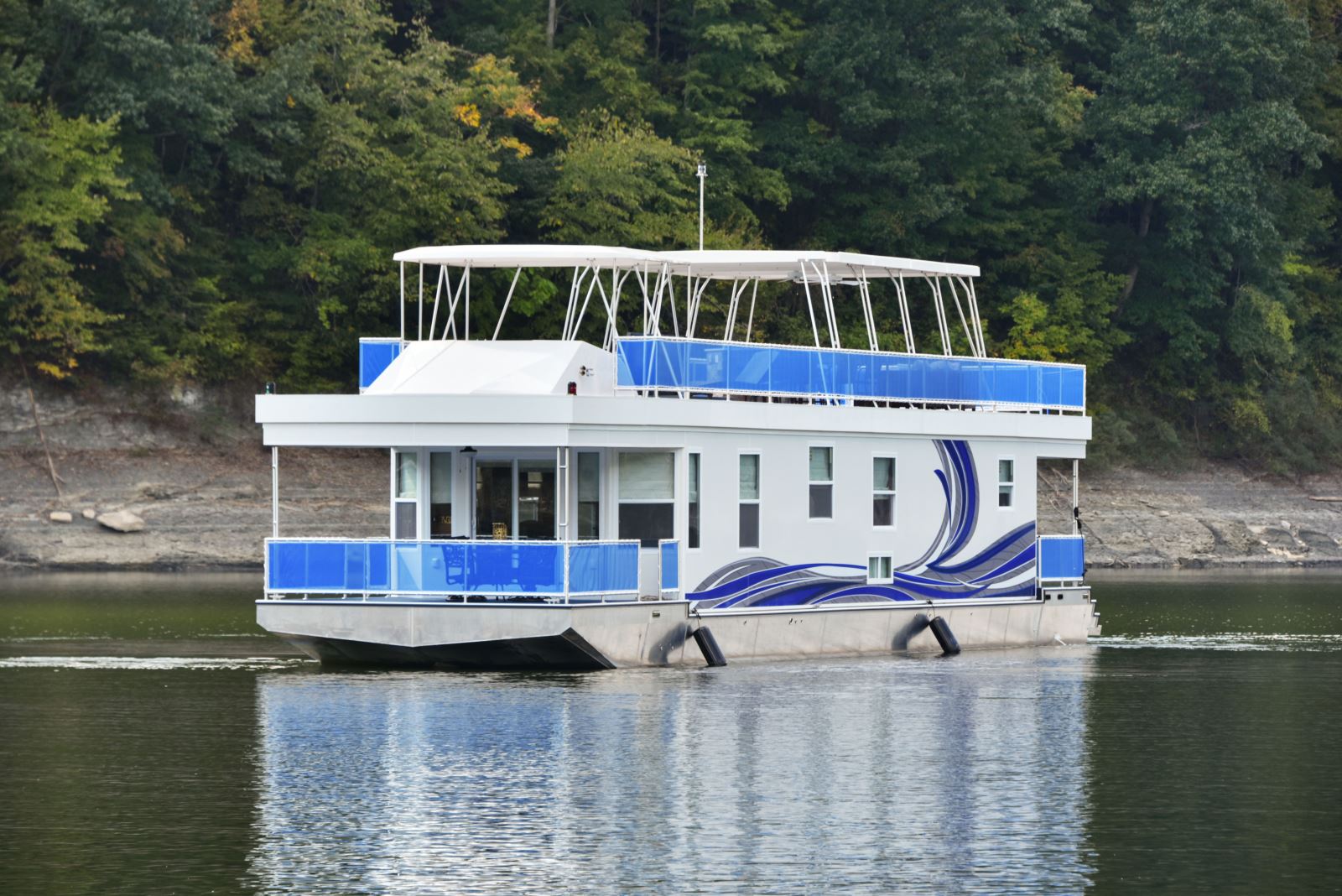 Craig Thomas's SummerSun Houseboat Rental Houseboat Magazine