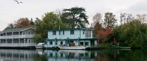 houseboat tourist places